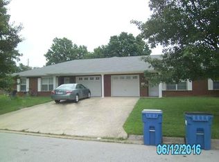 1405 SE O St #A, Bentonville, AR 72712