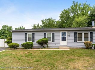 73 Deer Way, Manalapan, NJ 07726