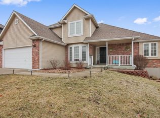 1517 Duncan Dr, Liberty, MO 64068