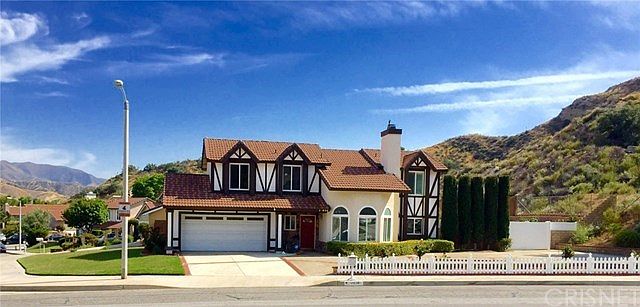1st image of 14836 Begonias Ln