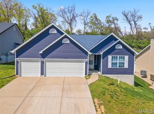 1109 Foxwood Estates Dr, Arnold, MO 63010
