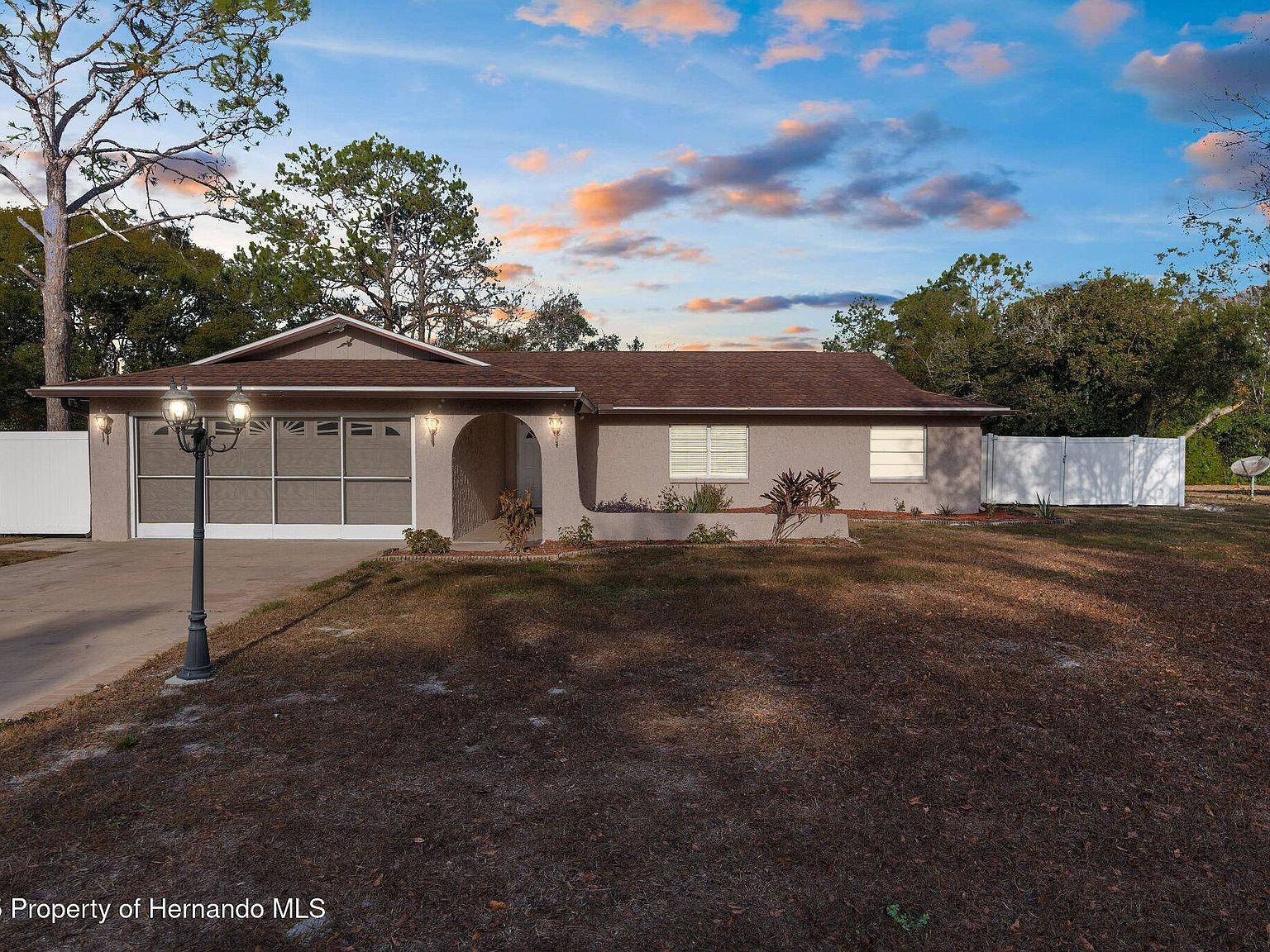 7489 Gates Cir, Spring Hill, FL 34606 | Zillow