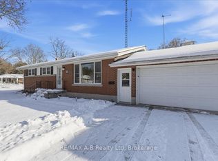 5 McDonald St, Stratford, ON N5A 4W4