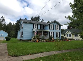 14 Maple Ave, Franklinville, NY 14737
