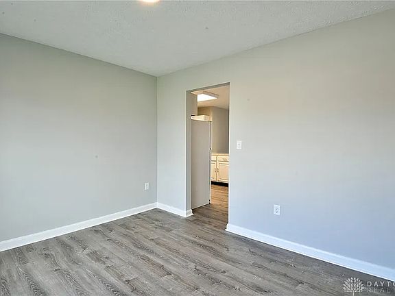 2nd image of 1652 Tamworth Cir