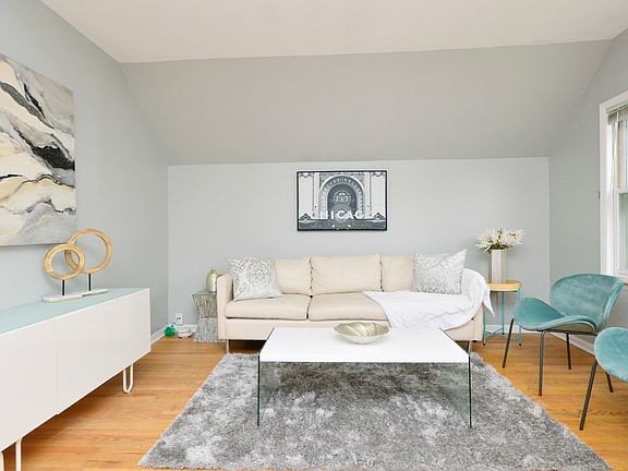 3rd image of 3729 N Clifton Ave Unit 3