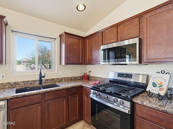 4th image of 7008 W Sauceda Dr