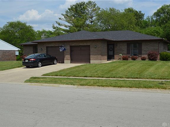2nd image of 80 Chris Dr