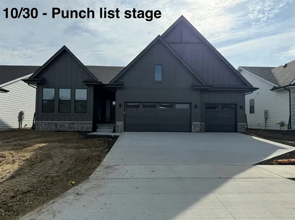 9444 NW 82nd Ave, Johnston, IA 50131