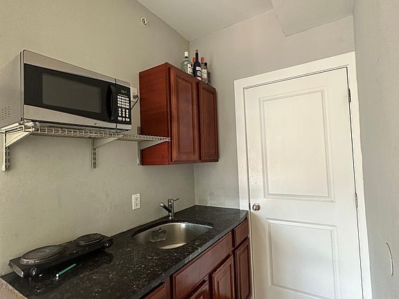 5th image of 1902 N 18th St APT D3