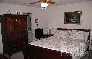 4th image of 430 SE Kingsworth Lane