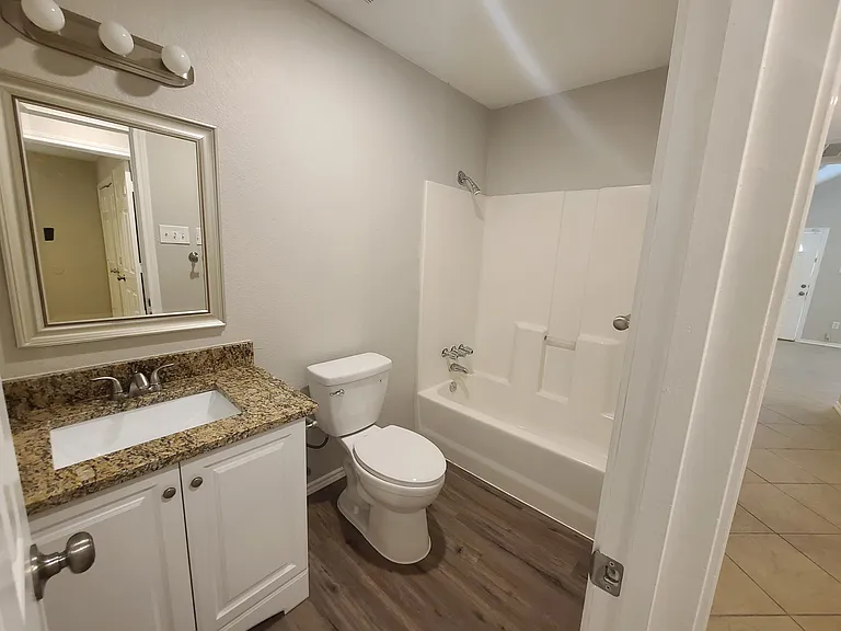 2323 Macon St — Photo 5