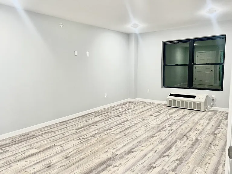 48 Spruce St #107 — Photo 5