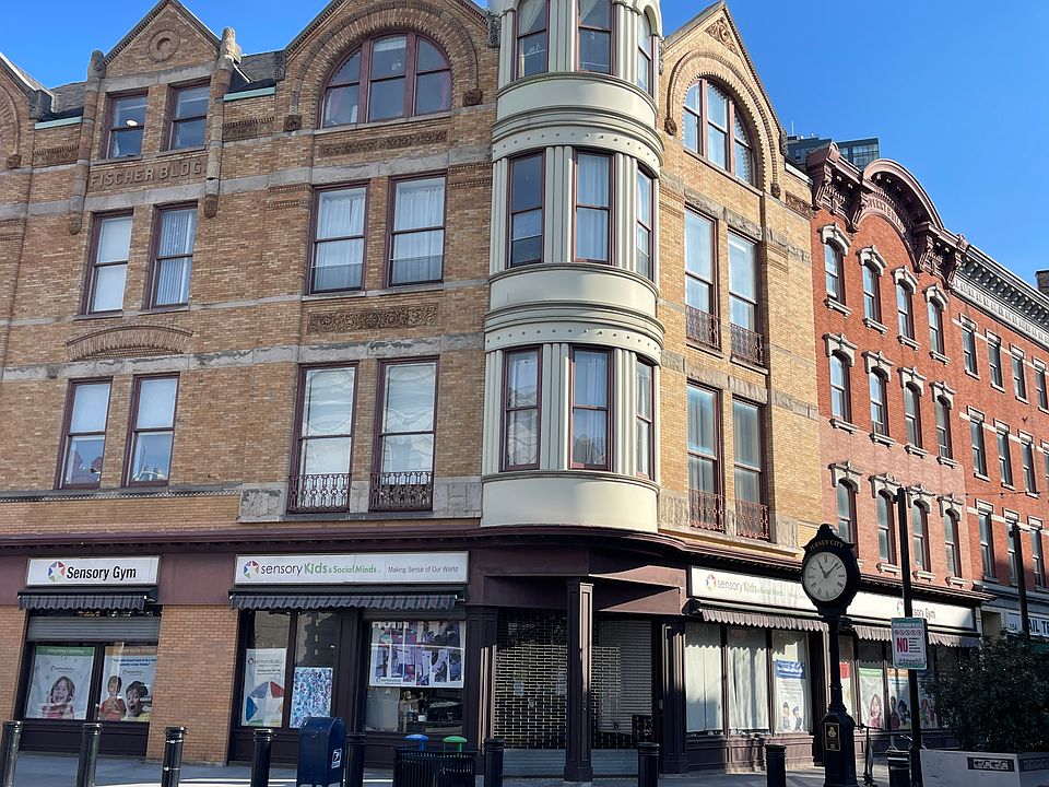 1st image of 233 Bay St APT 301