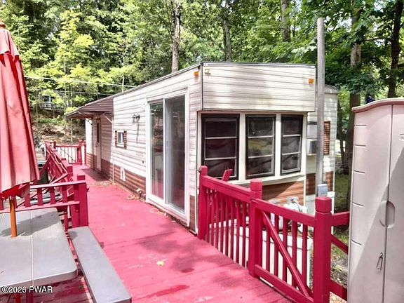 3rd image of 239 Village Dr W