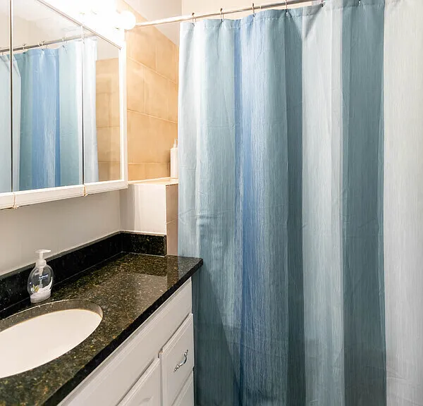 2611 W Cortland St #1 — Photo 6