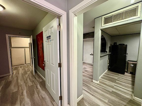 4th image of 19961 Ventura Blvd Suite A