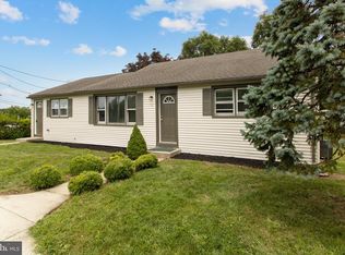 16 Pine Ave, Runnemede, NJ 08078