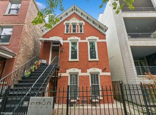 1025 N Wood St APT 2F, Chicago, IL 60622