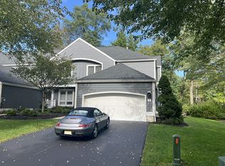 2 Sherwood Dr, Morristown, NJ 07960