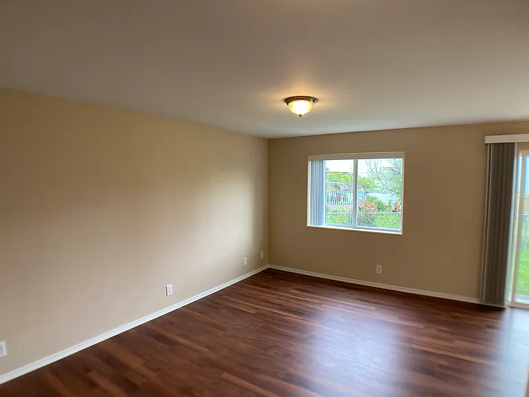 1841 C Pl SE #A — Photo 9