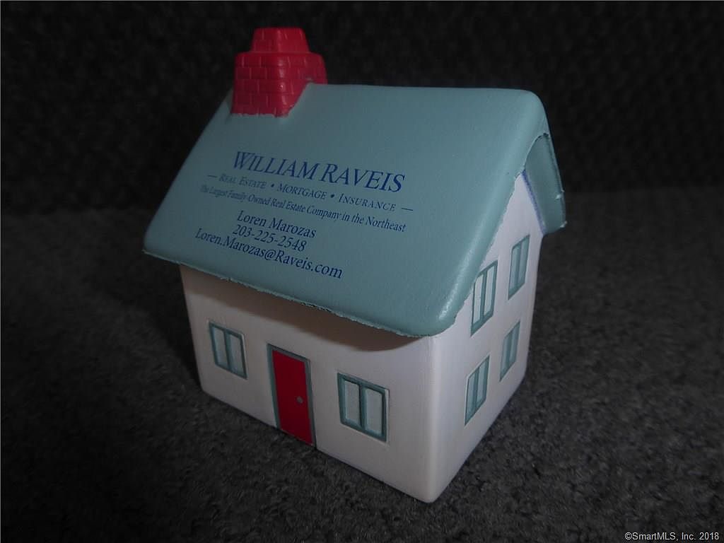 565 Pond St, Bridgeport, CT 06606 Zillow