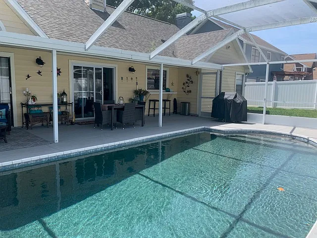 7201 Hideaway Trl — Photo 2