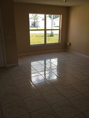 3rd image of 509 Finch Ct