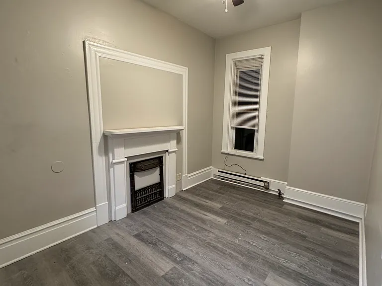 516 3rd Ave #7 — Photo 2