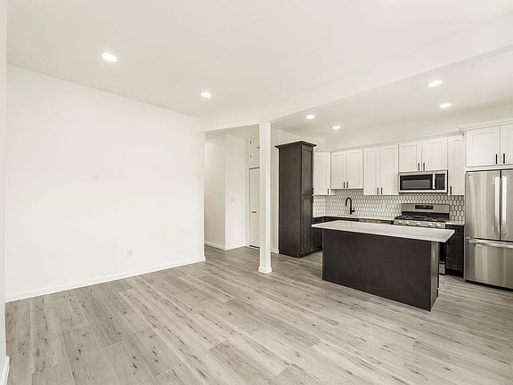 5th image of 393 Baldwin Ave Floor 2