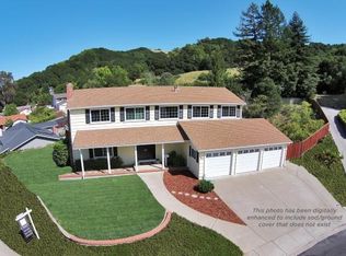 11 Del Rio Ct, Moraga, CA 94556