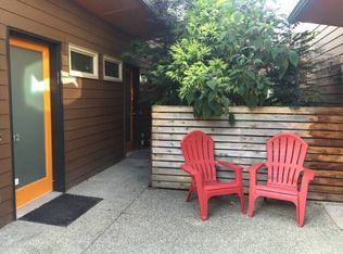 914 26th Ave S, Seattle, WA 98144