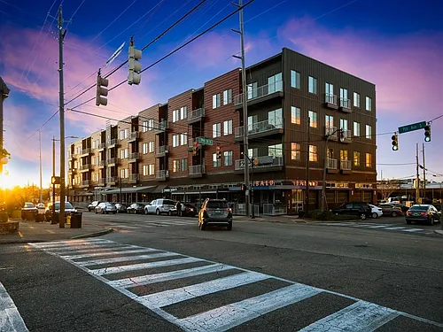Rise Lakeview Photo 1