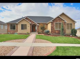 8947 N Pine Hollow Dr, Cedar Hills, UT 84062
