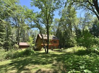 413 N Adams Dr, Mount Shasta, CA 96067