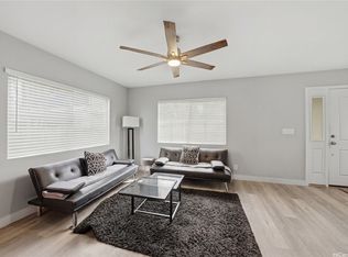 87-1950 Pakeke St APT J, Waianae, HI 96792