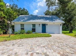 1635 Siesta Dr, Sarasota, FL 34239