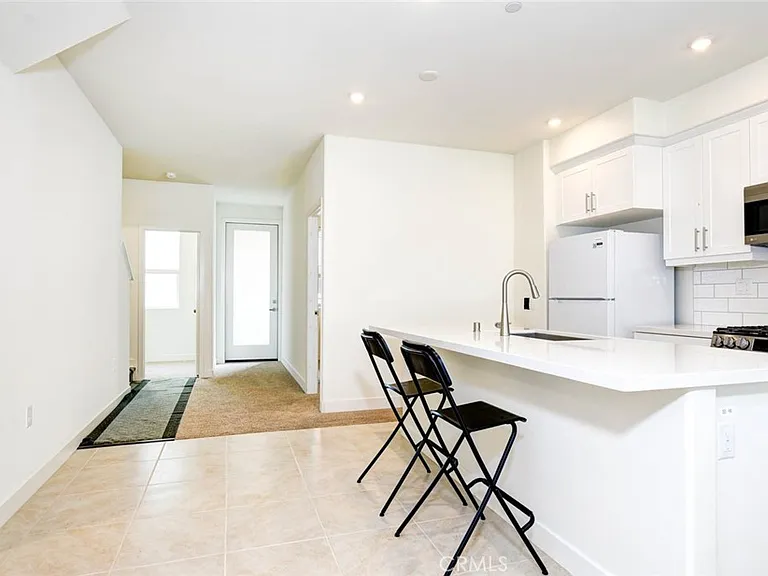 1814 E 1st St #330 — Photo 9