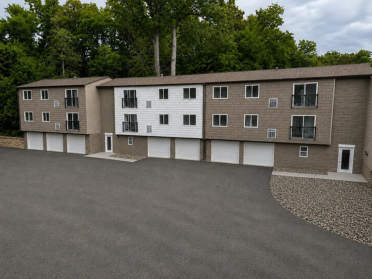 1630 Seminole Ave NW — Photo 16