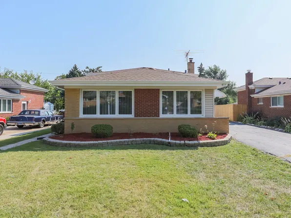 615 N Princeton Ave, Villa Park, IL 60181