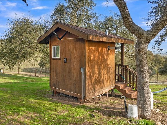 4th image of 12000 Nacimiento Rd