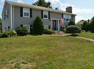 91 Juniper Dr, West Warwick, RI 02893
