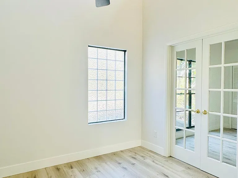 3103 W Knights Ave — Photo 20