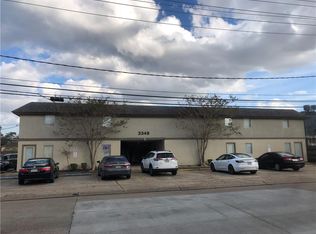 3349 Ridgelake Dr, Metairie, LA 70002