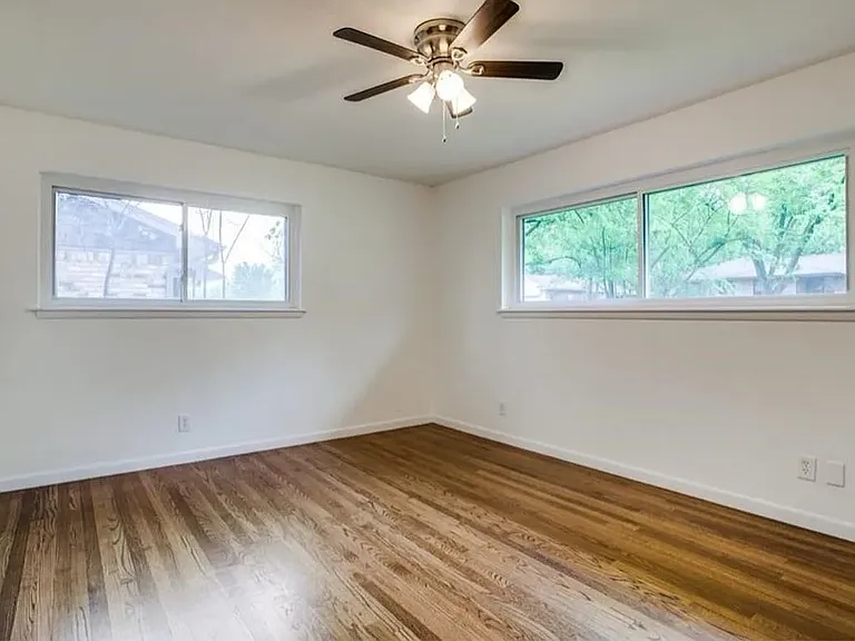 2429 Monaco Ln — Photo 9