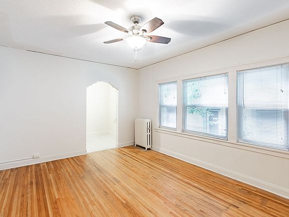 3rd image of 3528 Pleasant Ave APT 106