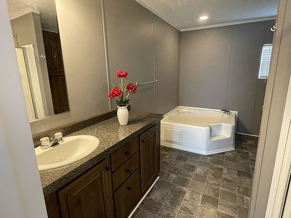 4th image of 750 Dunlop Ln #38