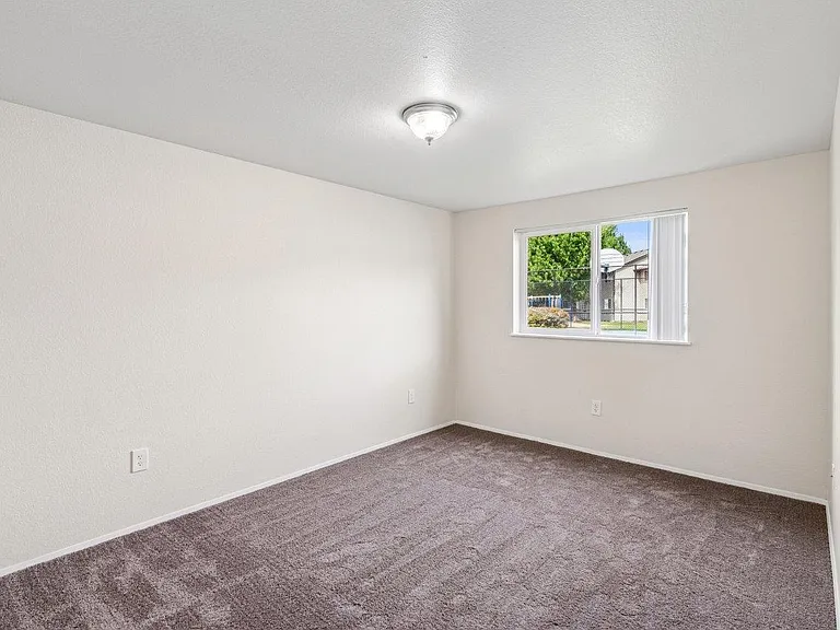 North Pointe — Photo 20