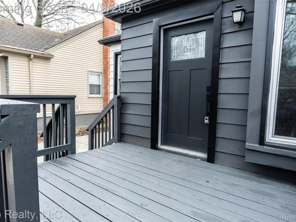 923 Gardendale St, Ferndale, MI 48220