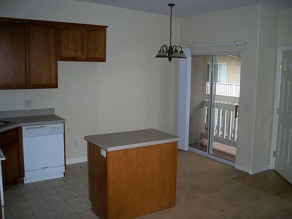 5th image of 9825 Topanga Canyon Blvd #11